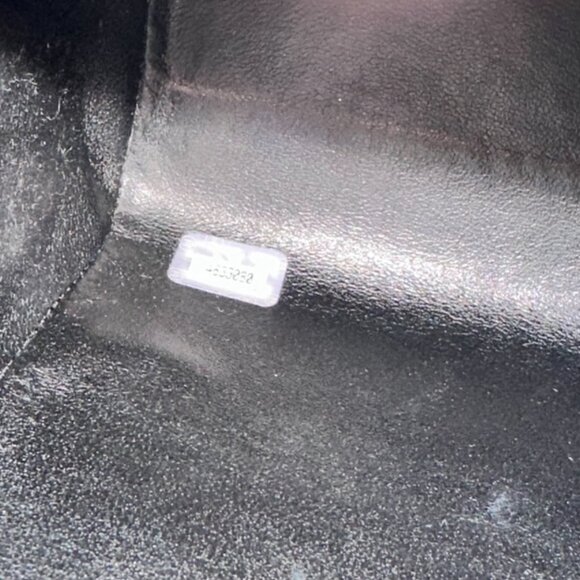 Chanel Patent Vanity Case  Top Handle - Picture 9 of 10